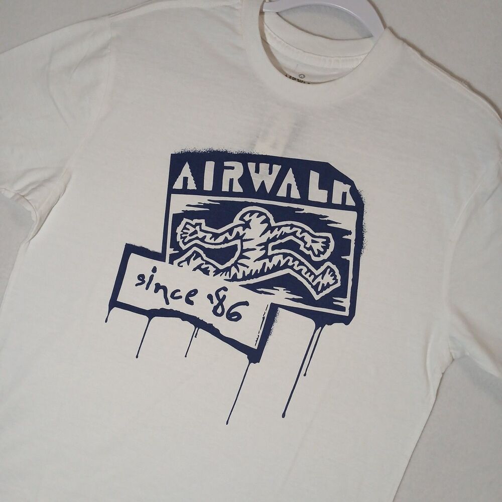 NWT Airwalk T-Shirt Med Short Sleeve White Spellout Logo Skateboard Skate #1160
